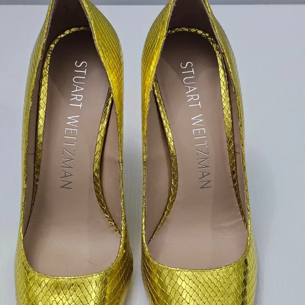 Stuart Weitzman Metallic Yellow Snakeskin Pointed-Toe Pumps - Picture 6 of 16